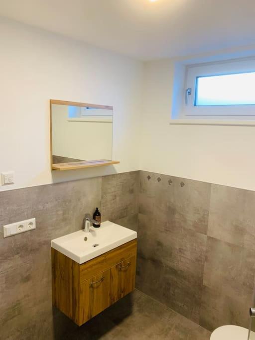 Moderne, Helle Ferienwohnung In Au Am Rhein 외부 사진
